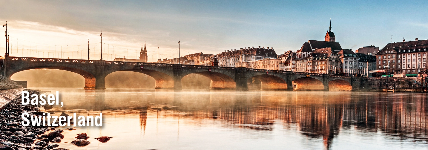 Basel Mittlere Brücke im Morgennebel – Orange Taxi Basel Premium Chauffeur Service